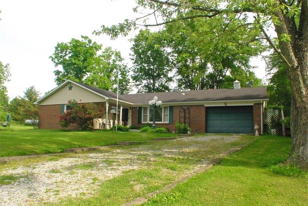 934 Fruitdale Road Morgantown, IN 46160 - Photo 1 of 42 Gallery Image 1