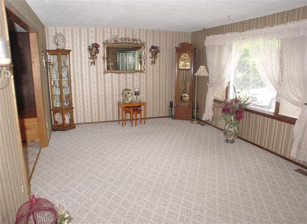 934 Fruitdale Road Morgantown, IN 46160 - Photo 4 of 42 Gallery Image 4