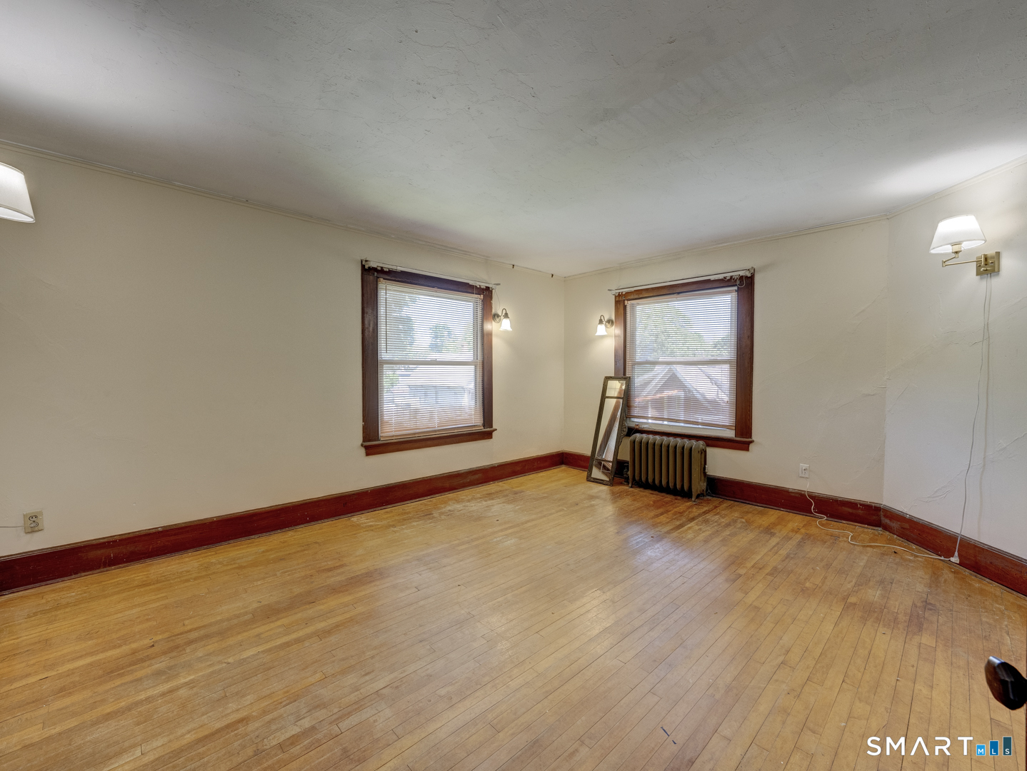 81 Chestnut Street Windham, CT 06226 - Photo 28 of 40