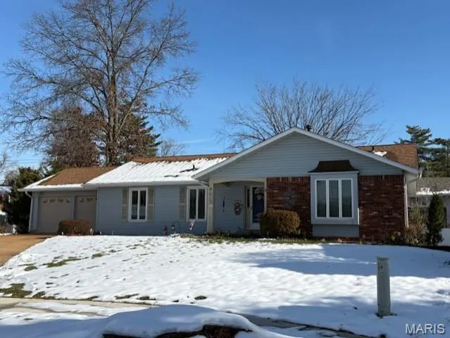 $379,900 | 4 Parkrose Court, Ballwin, MO 63011