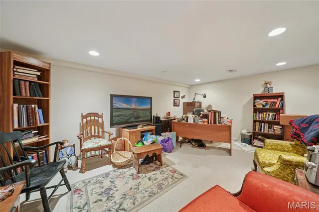 $379,900 | 4 Parkrose Court, Ballwin, MO 63011