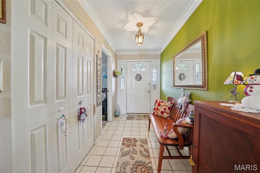 4 Parkrose Court Ballwin, MO 63011 - Photo 3 of 19