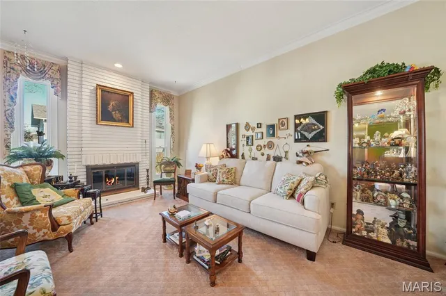 $379,900 | 4 Parkrose Court, Ballwin, MO 63011