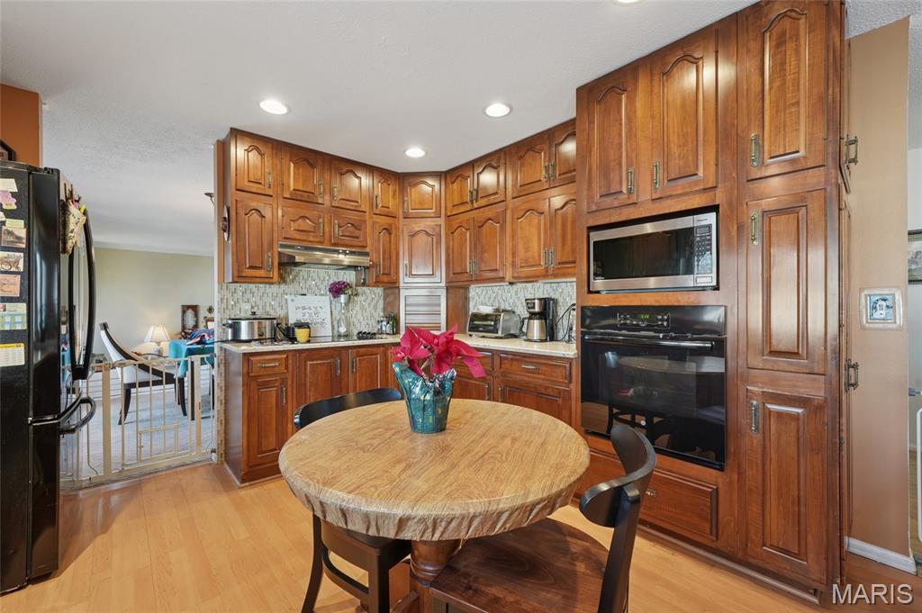 4 Parkrose Court Ballwin, MO 63011 - Photo 10 of 19