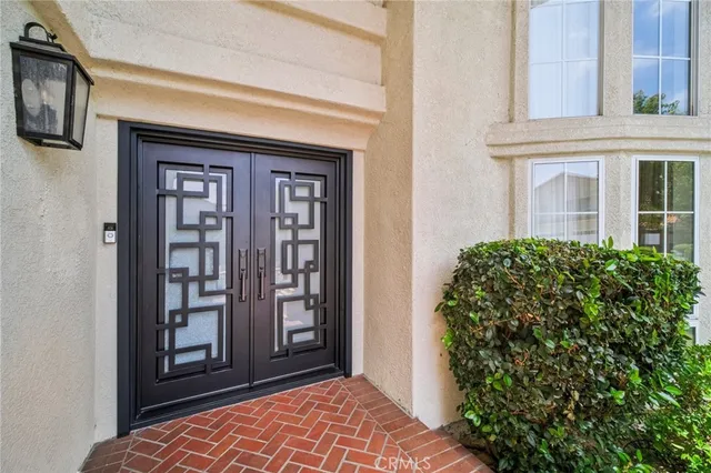 a view of a entryway of the house