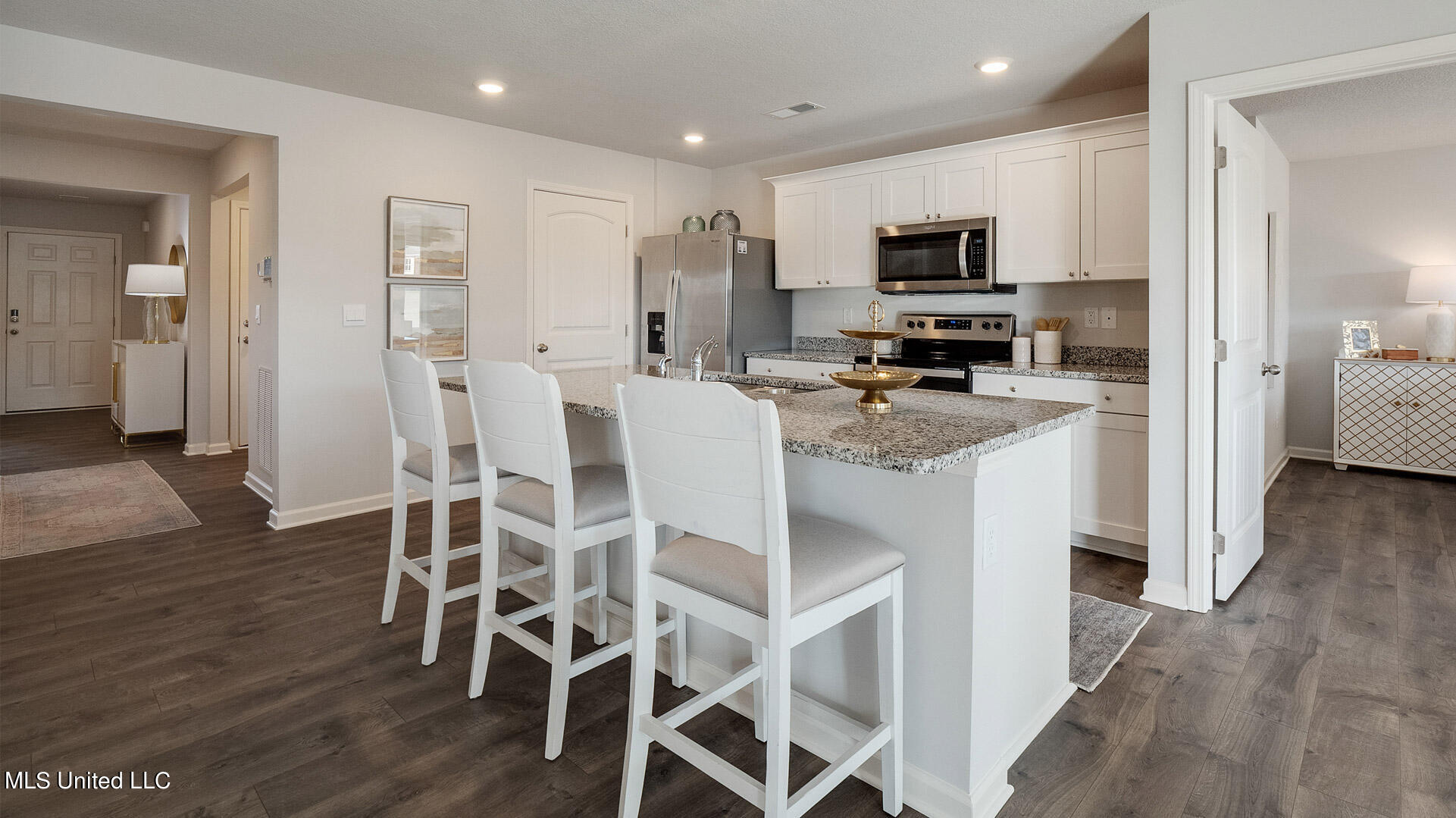 9 Thorn Tree Street Byhalia, MS 38611 - Photo 4 of 20 11_TN_Memphis_Cayce-Pointe_Kitchen