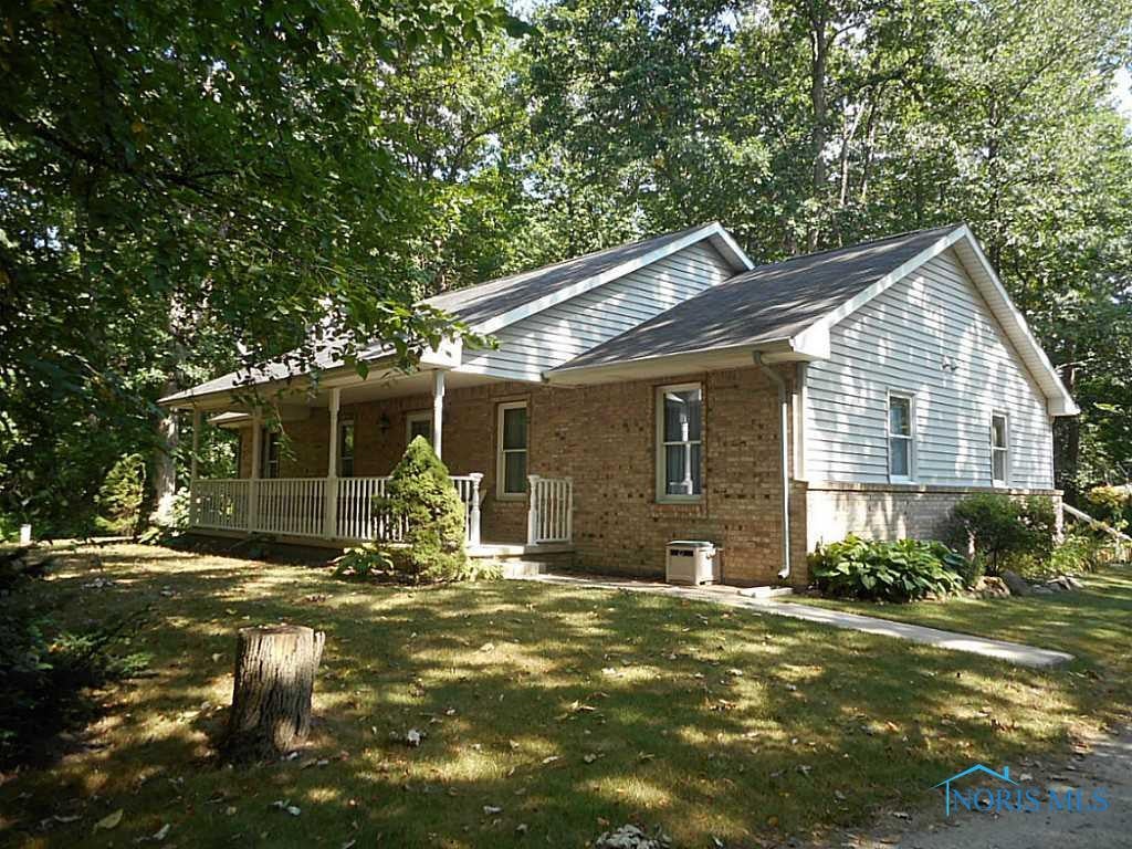 4779 Hanley Road Walbridge, OH 43465 - Photo 1 of 16 Exterior Front.