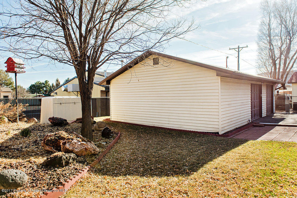 554 Jarrad Avenue Rifle, CO 81650 - Photo 18 of 21 a backyard of a house