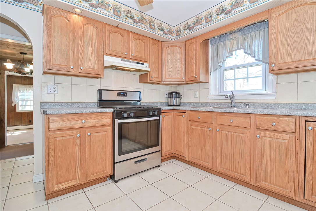 200 Old Mendon Road Cumberland, RI 02864 - Photo 5 of 39