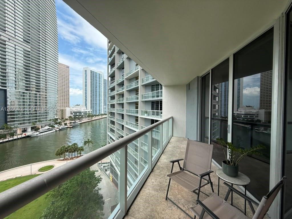 475 Brickell Avenue, Unit 1012 Miami, FL 33131 - Photo 1 of 34