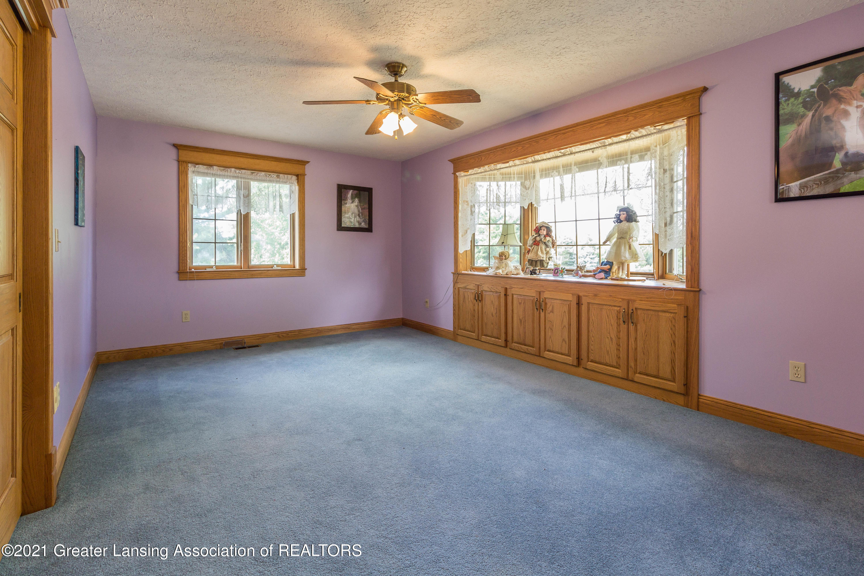 11880 Oneida Road Grand Ledge, MI 48837 - Photo 25 of 38 oneidardbed3 (1 of 1)