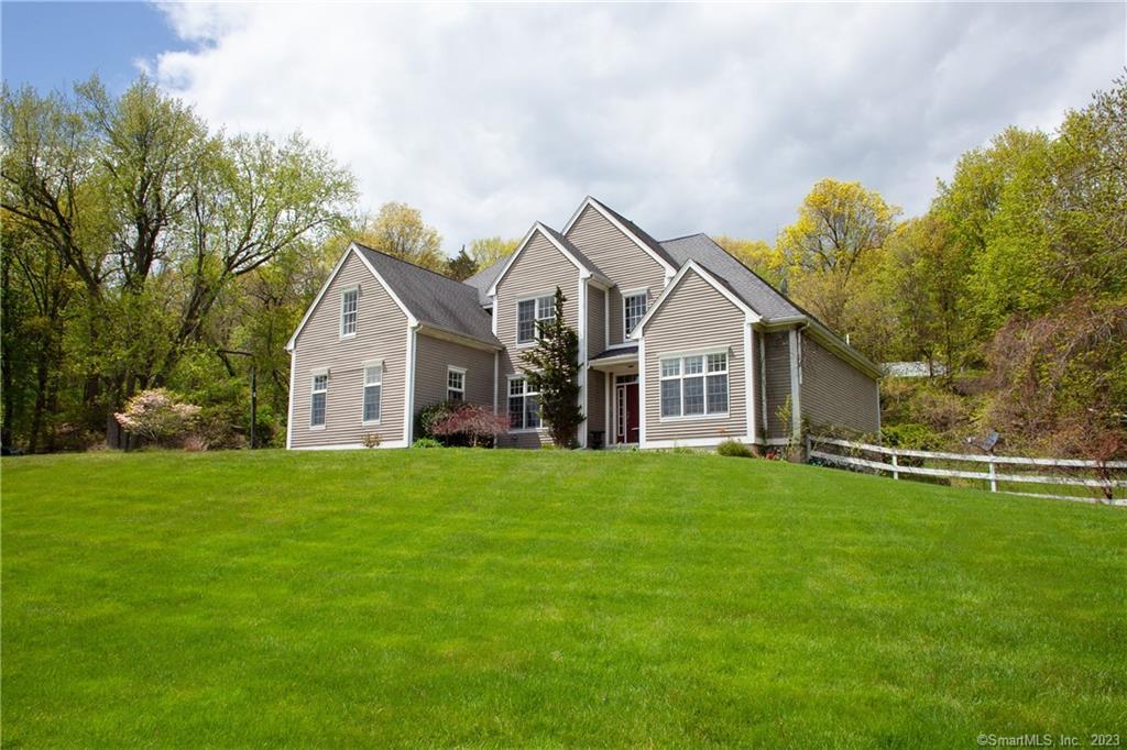 1021 Mountain Road Bloomfield, CT 06002 - Photo 1 of 1