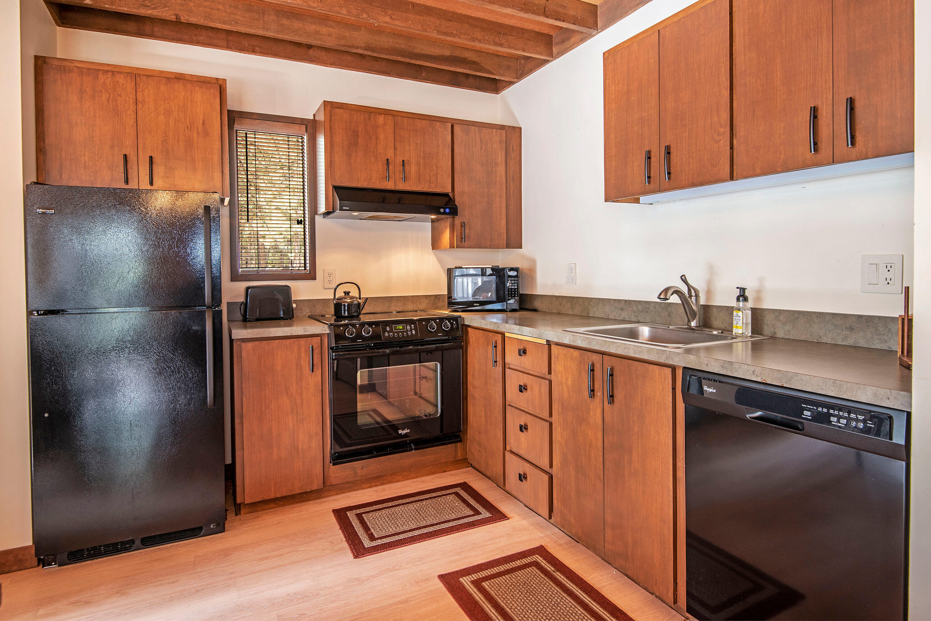 13583 Nine Bark, Unit RC18 Black Butte Ranch, OR 97759 - Photo 8 of 23 9