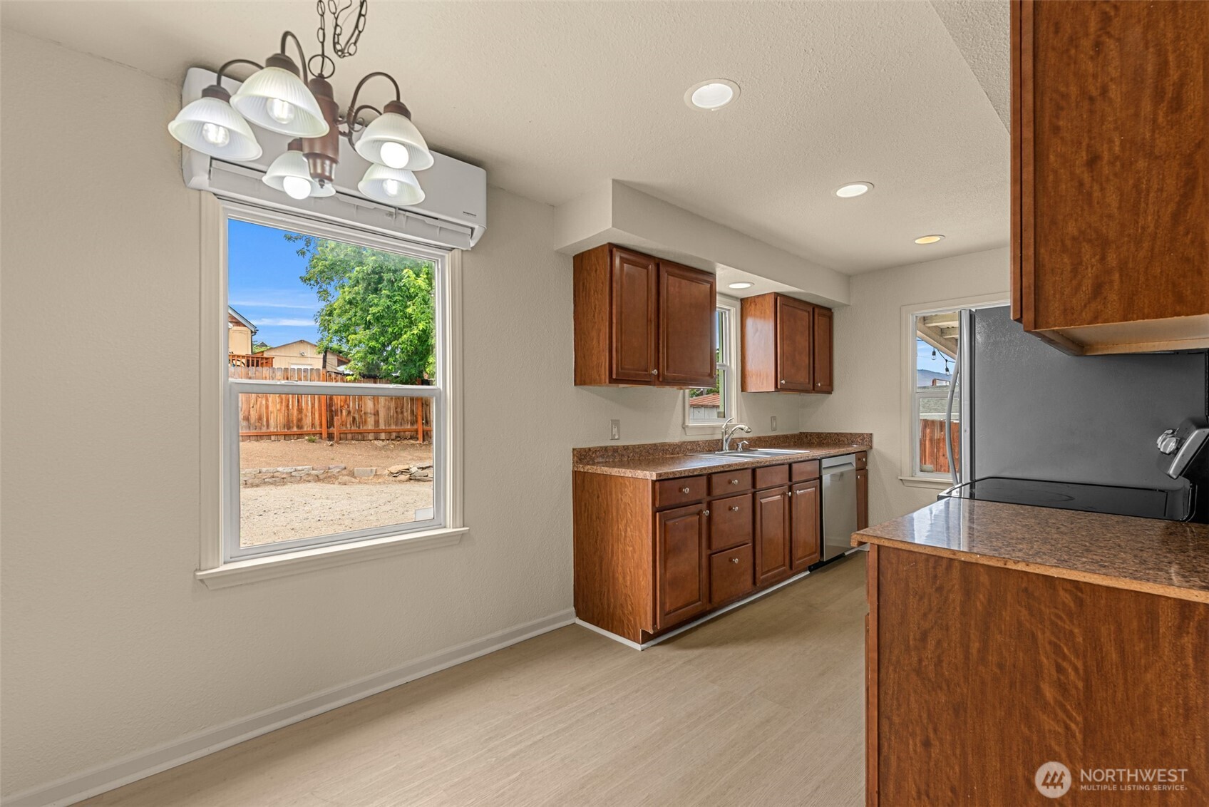1014 South Mission Street Wenatchee, WA 98801 - Photo 10 of 40