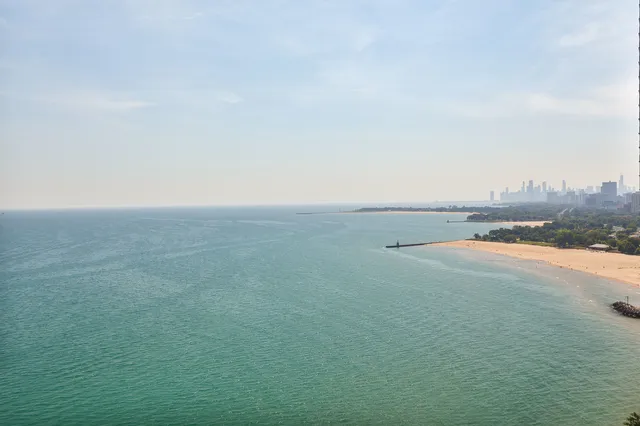 $219,000 | 6157 North Sheridan Road, Unit 3M, Chicago, IL 60660