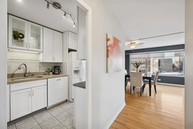 $219,000 | 6157 North Sheridan Road, Unit 3M, Chicago, IL 60660