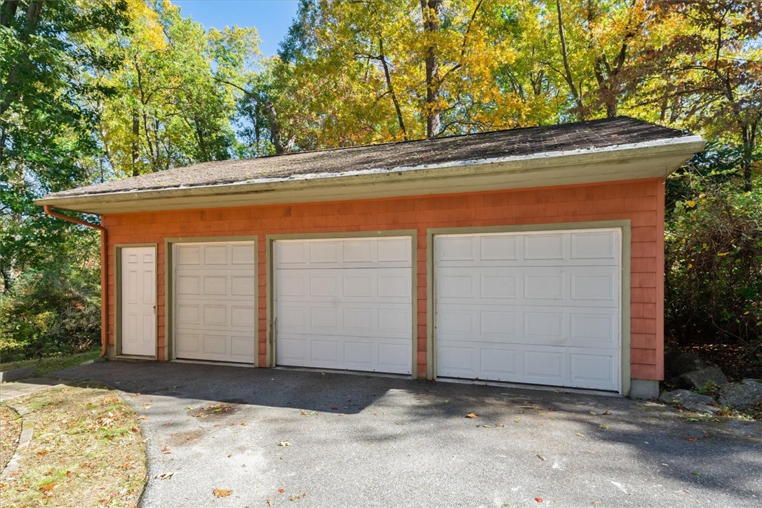 10 Midway Street Scituate, RI 02857 - Photo 25 of 35