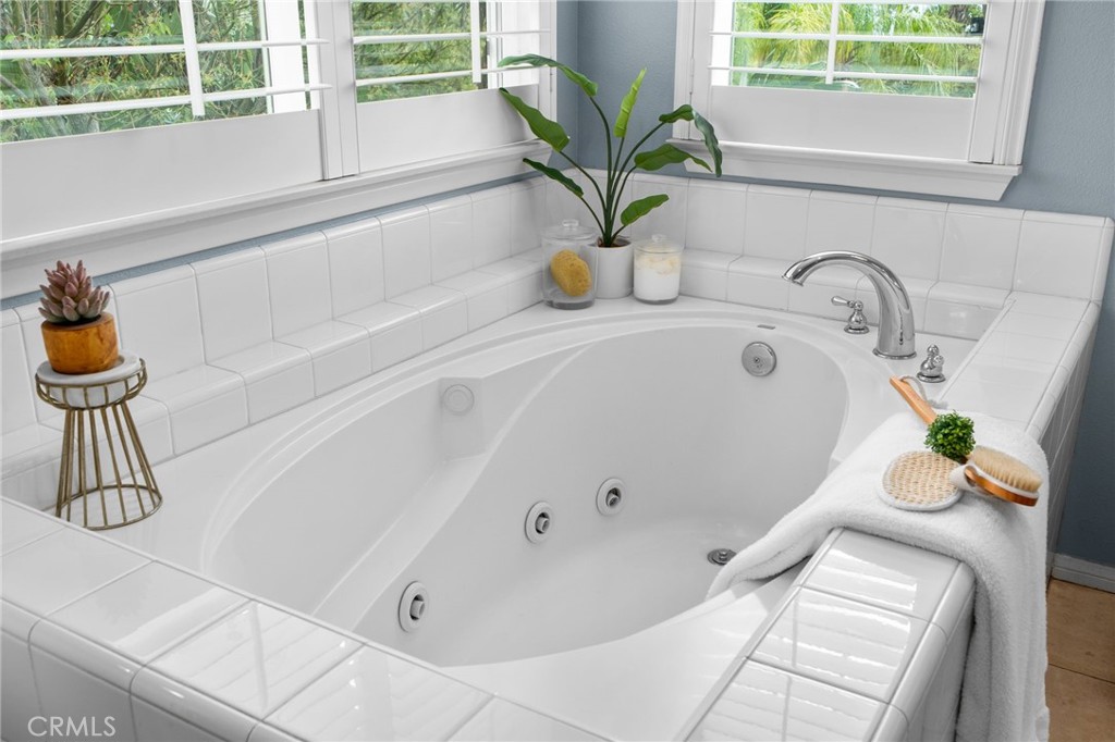5497 Glen Ridge Court Rancho Cucamonga, CA 91739 - Photo 33 of 70 jetted tub
