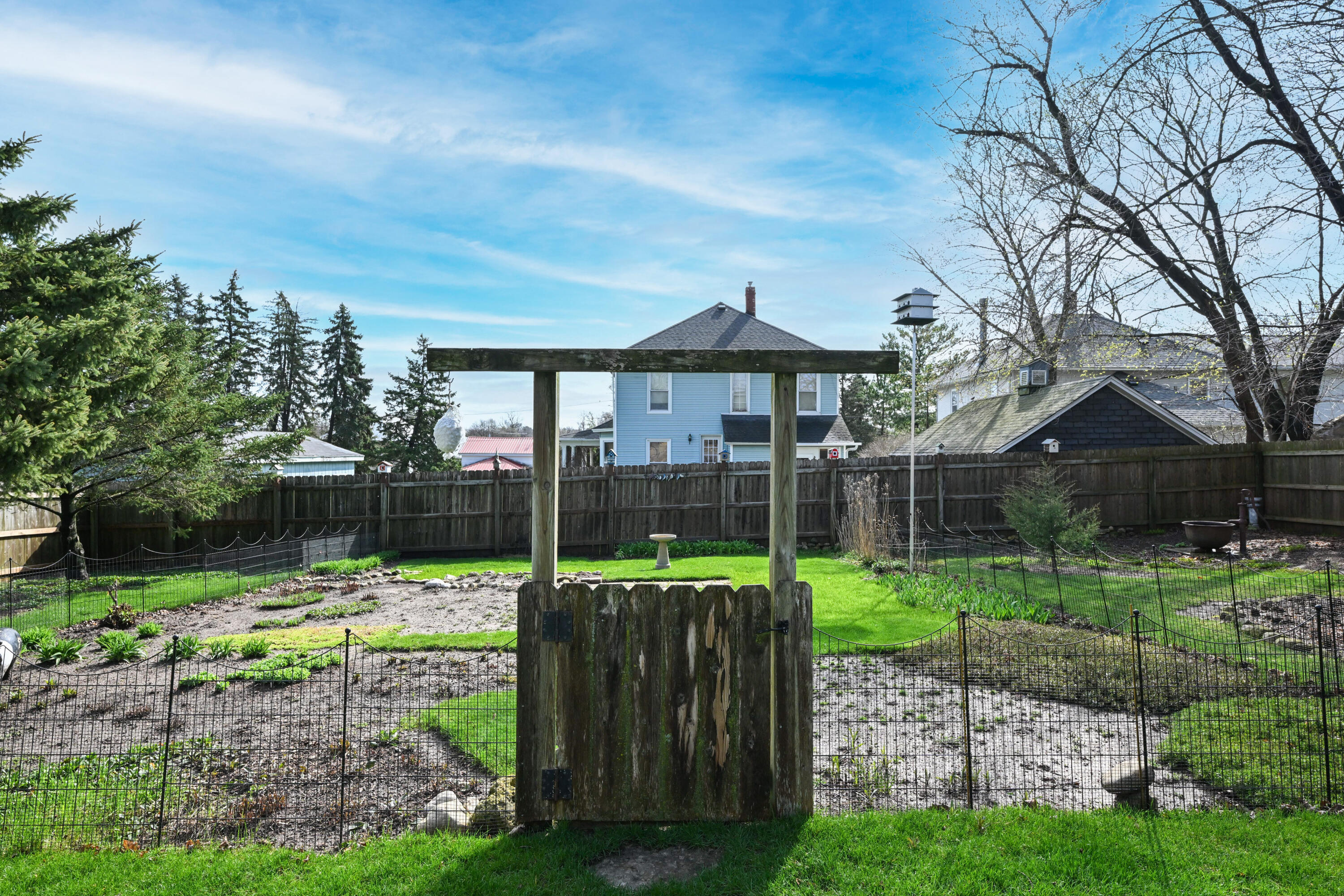 N3834 Liberty Street Sullivan, WI 53178 - Photo 21 of 30 Beautful Gardens