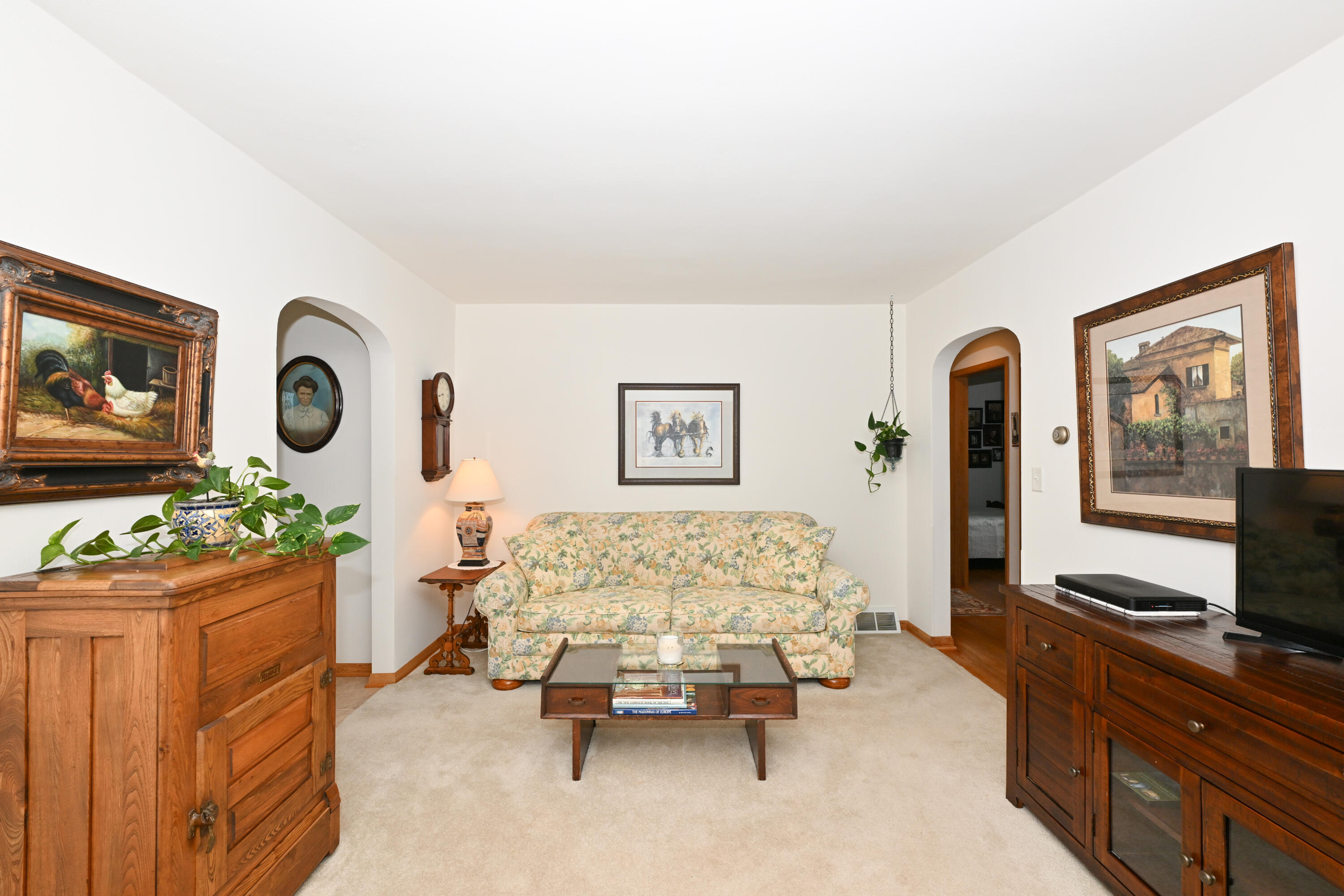 N3834 Liberty Street Sullivan, WI 53178 - Photo 8 of 30 Living Room