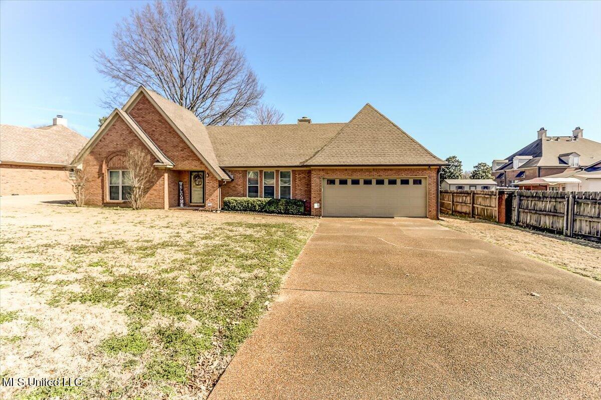 7060 Pecan Hill Road Southaven, MS 38671 - Photo 1 of 43 01-IMG_5886_87_88_89_90