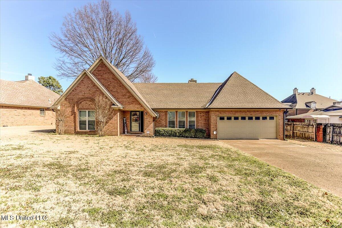 7060 Pecan Hill Road Southaven, MS 38671 - Photo 3 of 43 03-IMG_5876_77_78_79_80