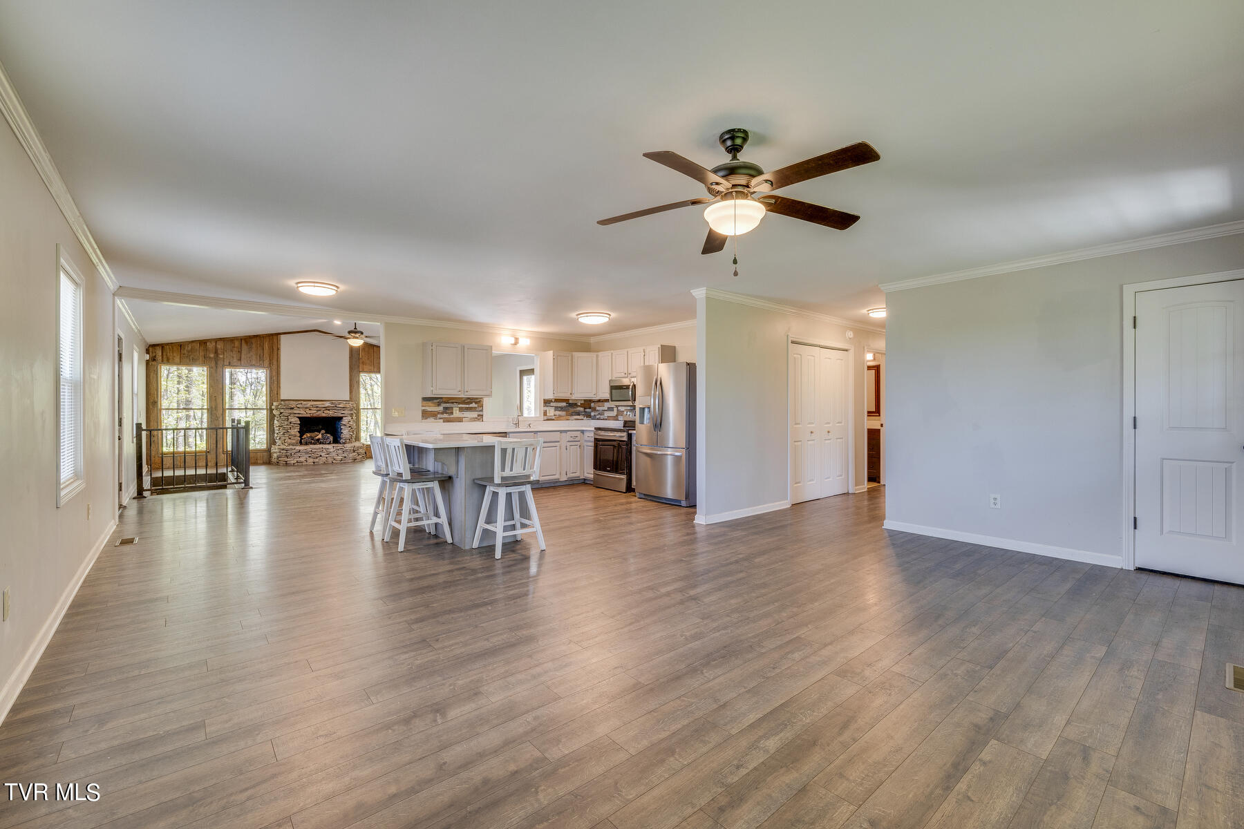 405 Ridgecrest Road Jonesborough, TN 37659 - Photo 8 of 35 008
