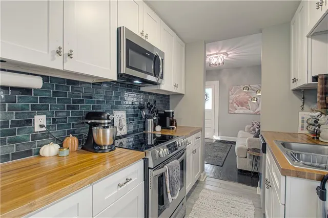 $285,000 | 3419 Central Street, Kansas City, MO 64111