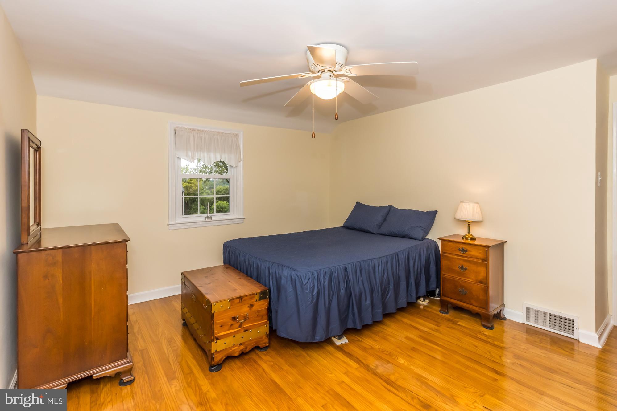 319 Gibbons Road Springfield, PA 19064 - Photo 24 of 40 Master Bedroom with lighted ceiling fan