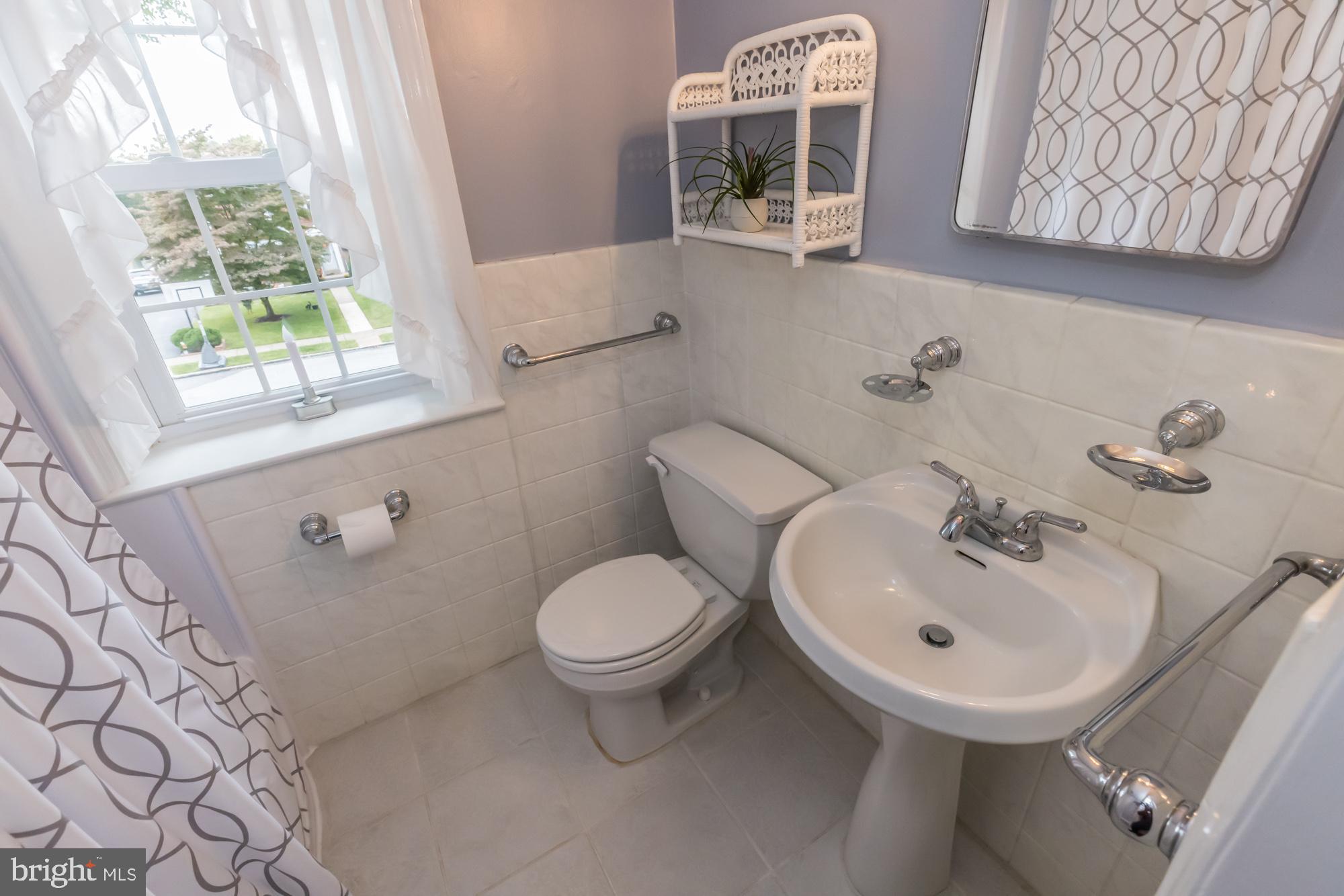 319 Gibbons Road Springfield, PA 19064 - Photo 28 of 40 Hall Bathroom