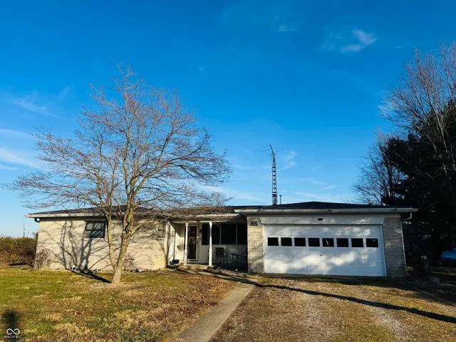 $249,900 | 3369 North County Road 900 East, Seymour, IN 47274