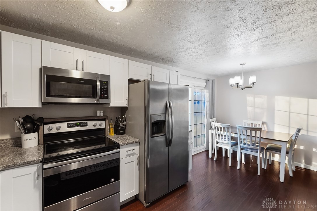 11365 Pippin Road Cincinnati, OH 45251 - Photo 9 of 22 Gallery Image 9