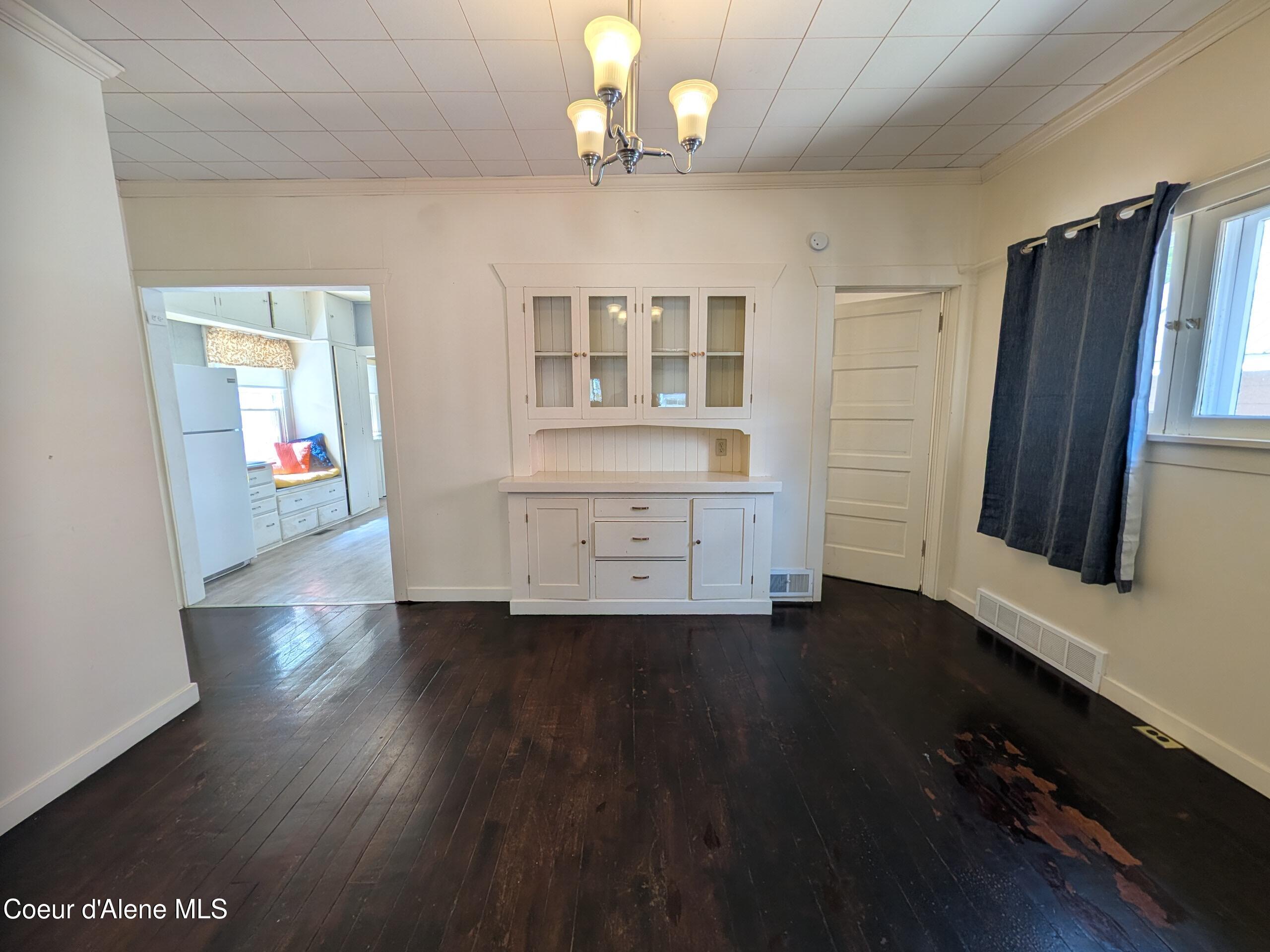 132 King Street Wallace, ID 83873 - Photo 8 of 26 132 King Street