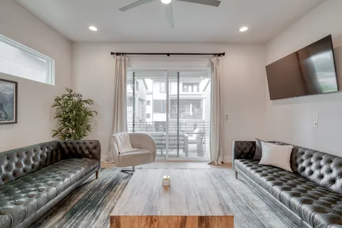 $649,900 | 5002 Pecan Springs Road, Unit 7, Austin, TX 78723