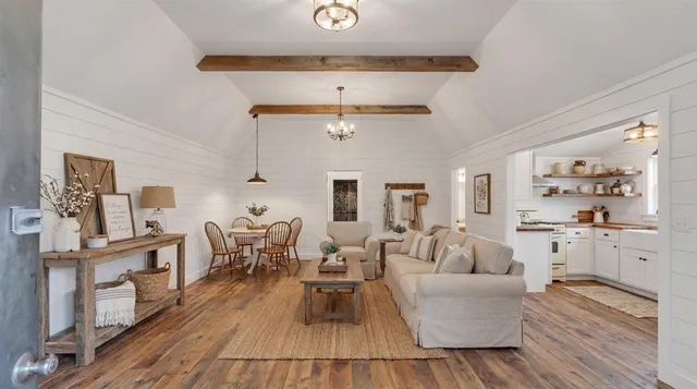 $749,900 | 6519 East Orchard Road, Spokane, WA 99217