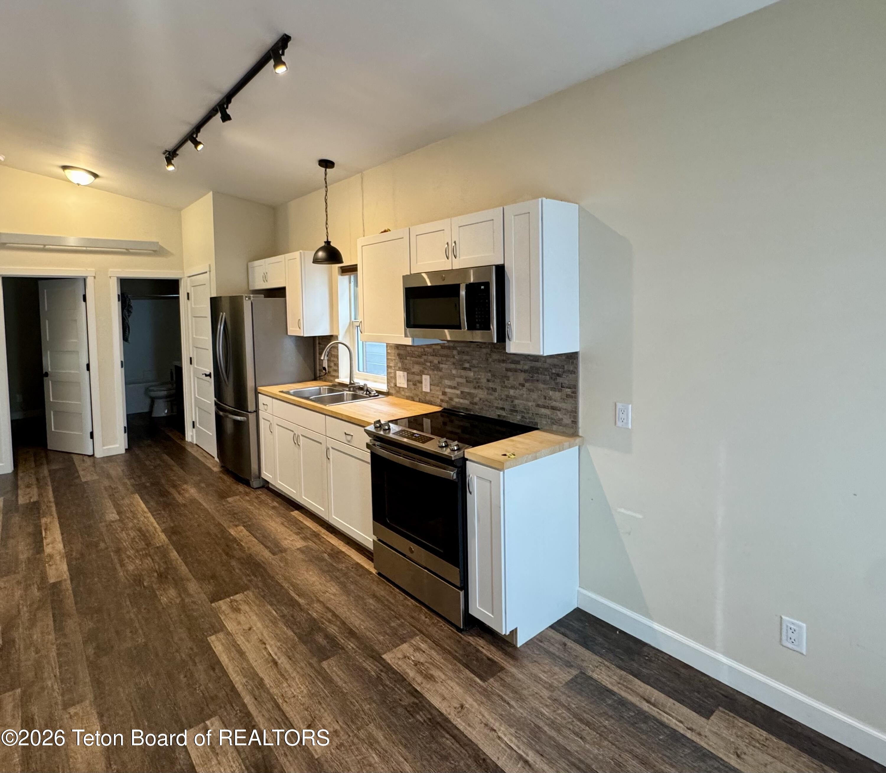 9076 Red Mountain Way Victor, ID 83455 - Photo 13 of 30 IMG_2392