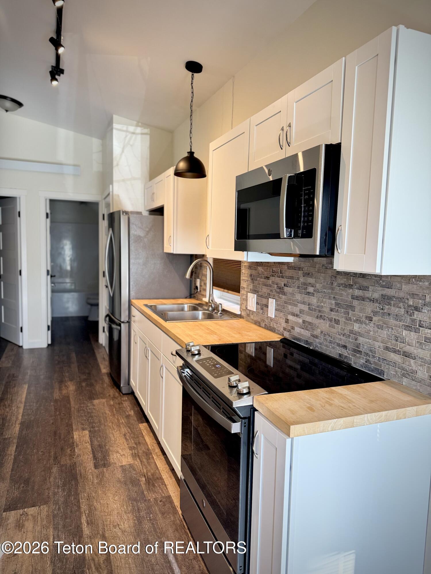 9076 Red Mountain Way Victor, ID 83455 - Photo 24 of 49 IMG_5685