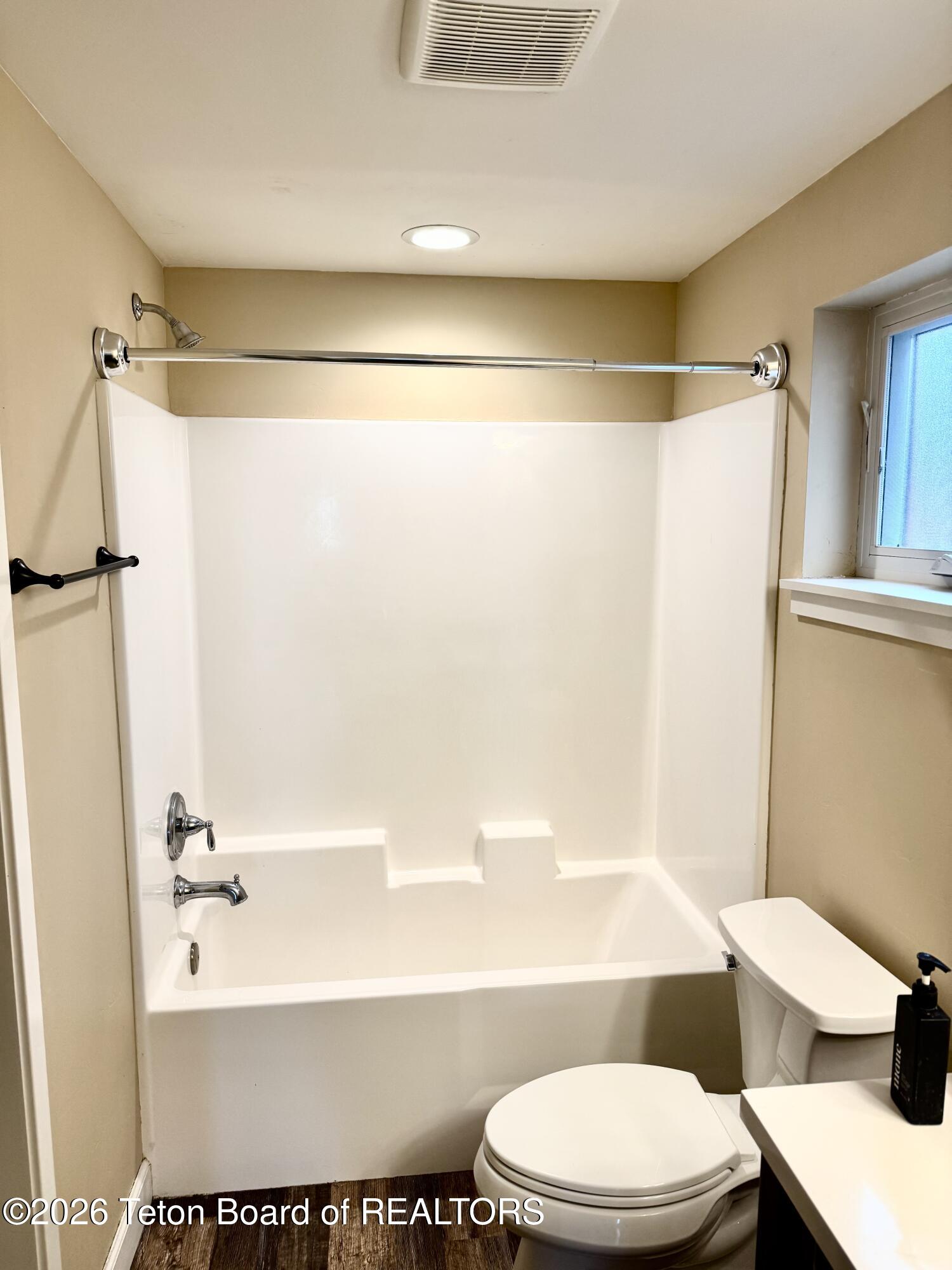 9076 Red Mountain Way Victor, ID 83455 - Photo 39 of 49 IMG_2380