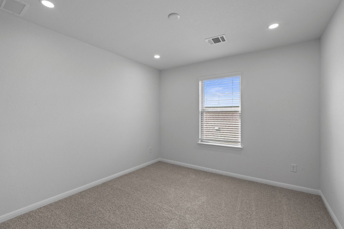 137 Hatari Trail Jarrell, TX 76537 - Photo 13 of 37