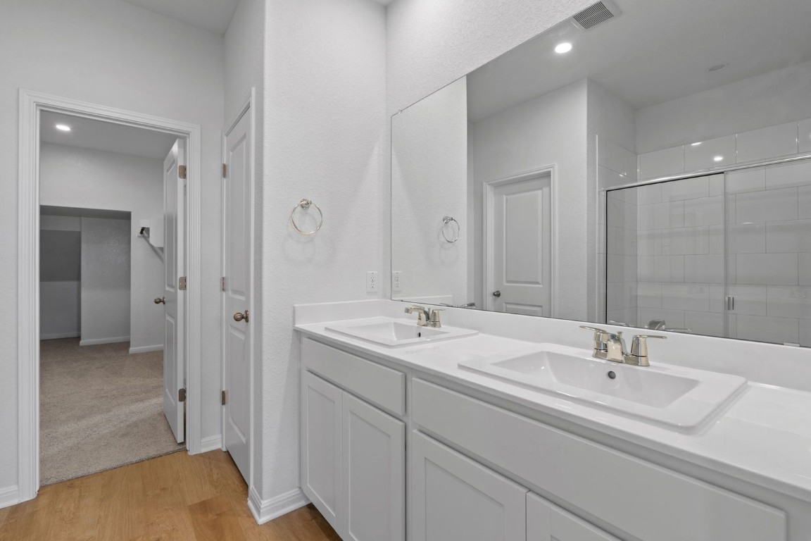 137 Hatari Trail Jarrell, TX 76537 - Photo 22 of 37