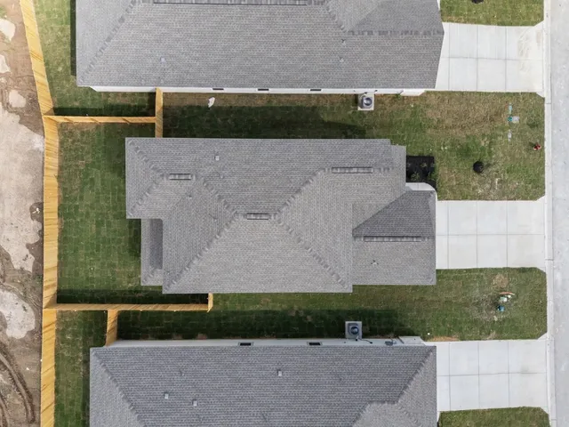 $315,998 | 137 Hatari Trail, Jarrell, TX 76537