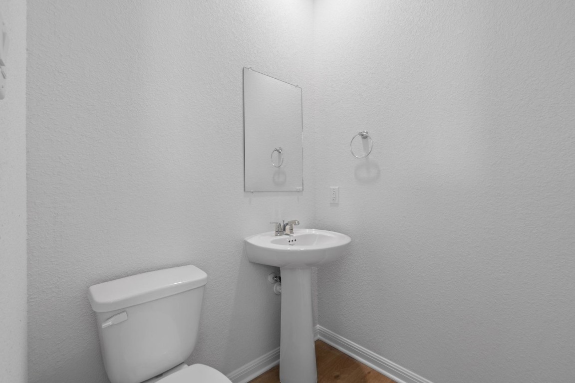 137 Hatari Trail Jarrell, TX 76537 - Photo 8 of 37