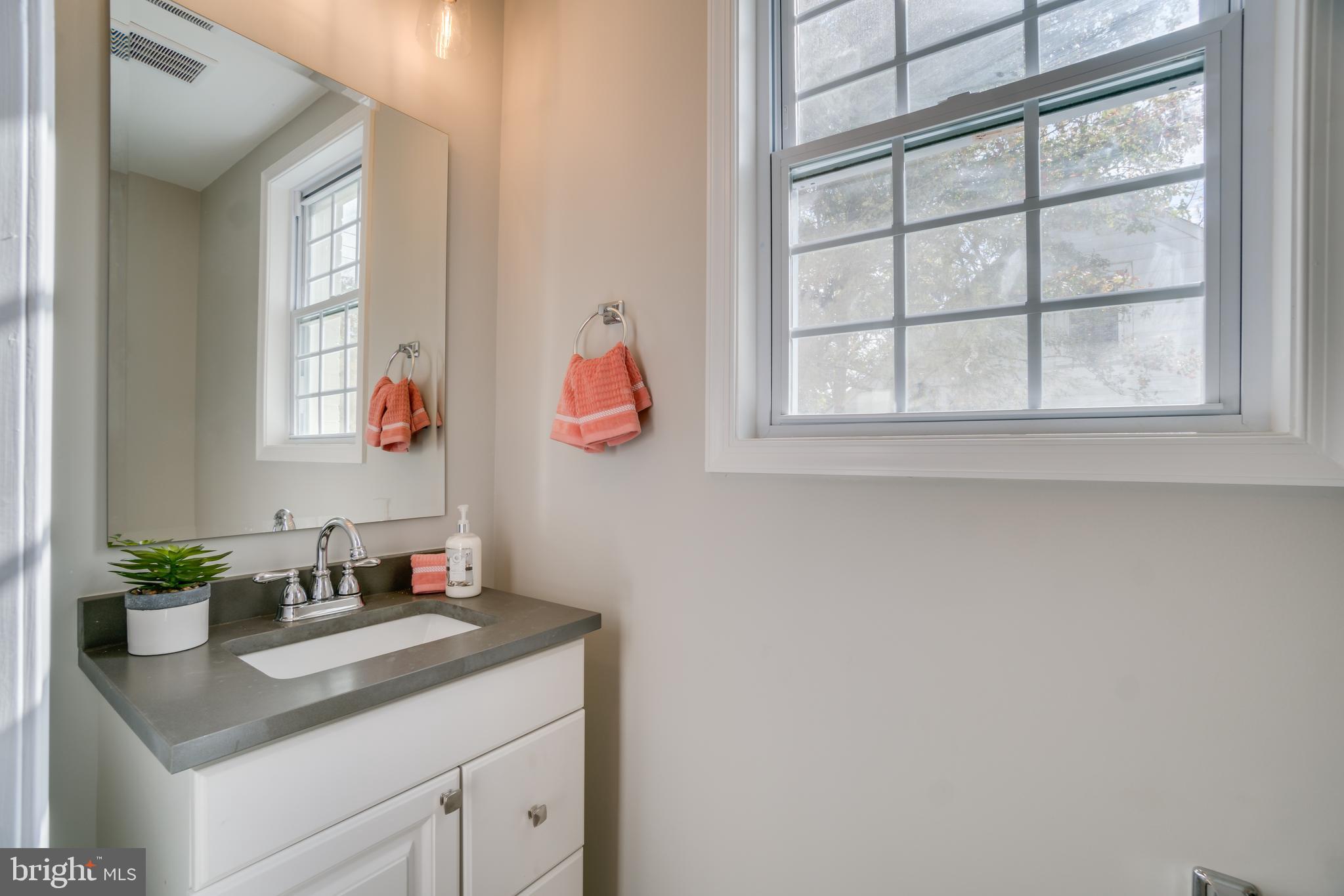 9907 Merwood Lane Silver Spring, MD 20901 - Photo 22 of 56 Main level powder room.