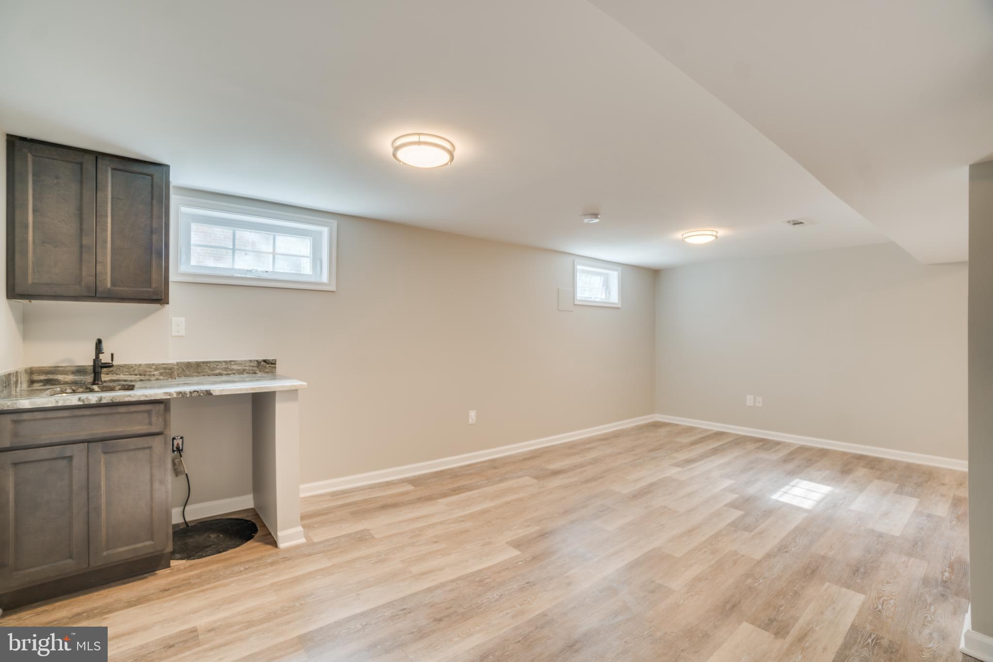 9907 Merwood Lane Silver Spring, MD 20901 - Photo 46 of 56 Basement wet bar.