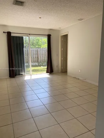 $2,450 | 968 Northeast 42nd Avenue, Unit 968, Homestead, FL 33033