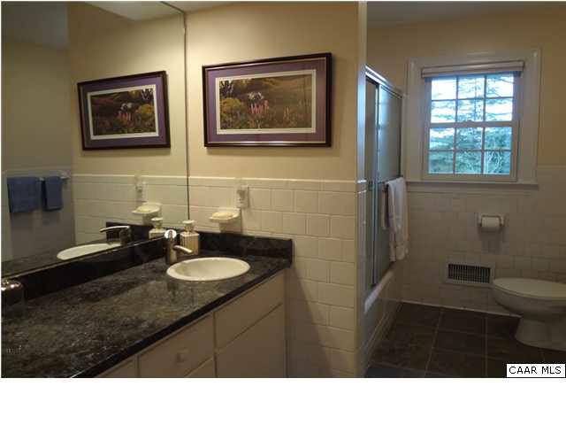 1436 Grove Road Charlottesville, VA 22901 - Photo 17 of 25 Full hall bath.