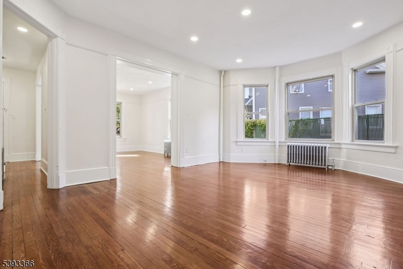 20 Kent Pl Boulevard Summit, NJ 07901 - Photo 11 of 17