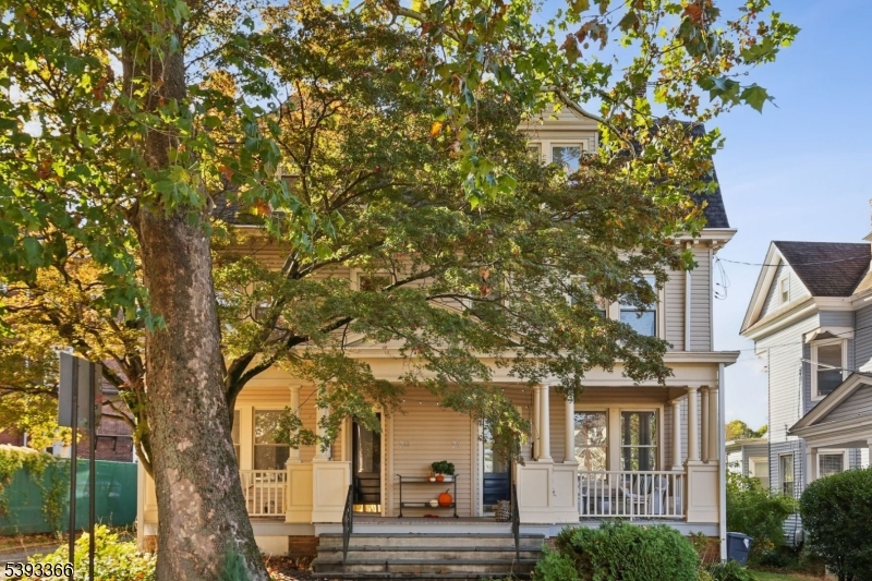 20 Kent Pl Boulevard Summit, NJ 07901 - Photo 2 of 17