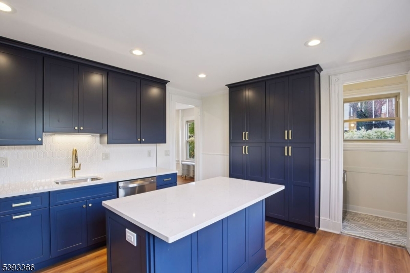 20 Kent Pl Boulevard Summit, NJ 07901 - Photo 9 of 17