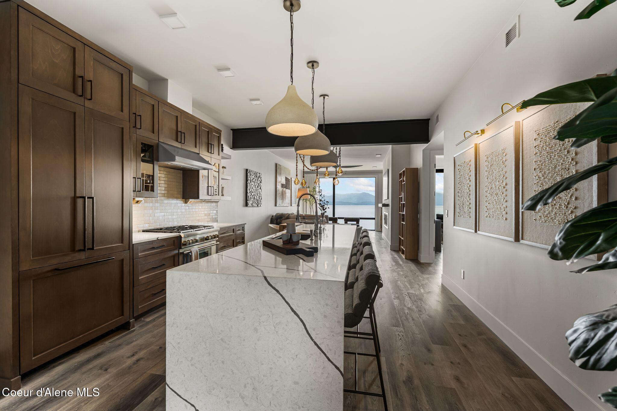 802 Sandpoint Avenue, Unit 8301 Sandpoint, ID 83864 - Photo 8 of 61 7_A7404512